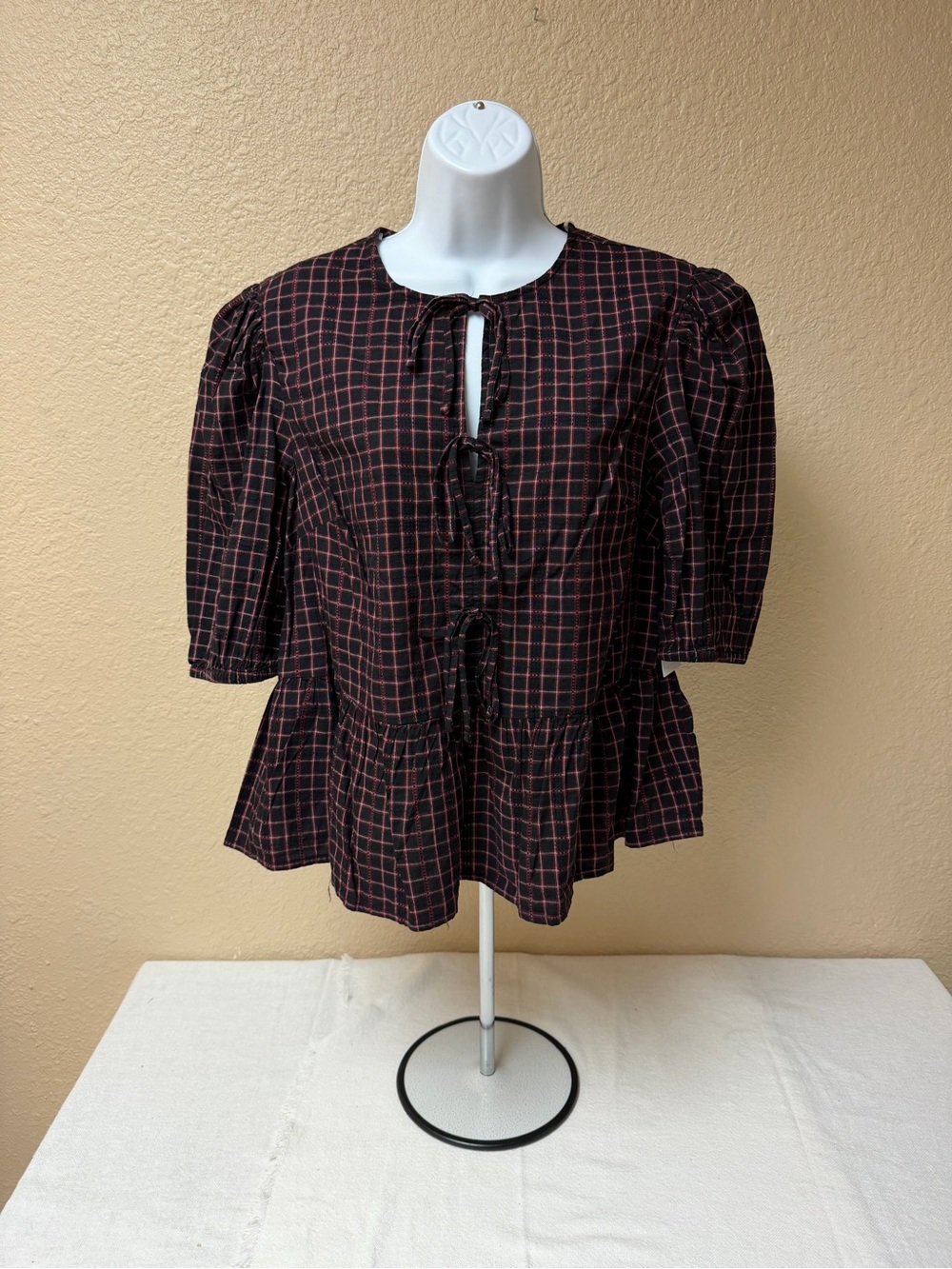 4/$20 Women’s Black & Red Checked Peplum Tie-Front Top